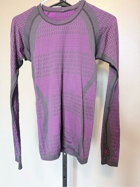 Purple longsleeve lululemon athletic top